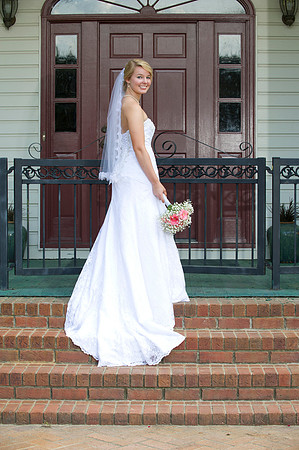 Lindy's bridals 134