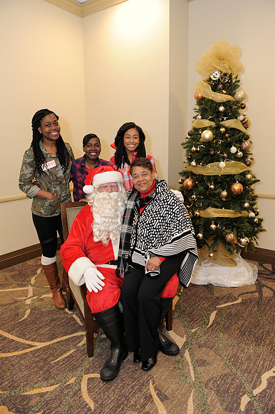 Holiday Party 048