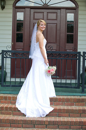 Lindy's bridals 136