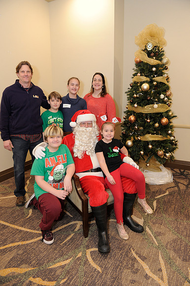 Holiday Party 138