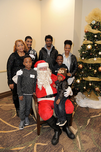 Holiday Party 059