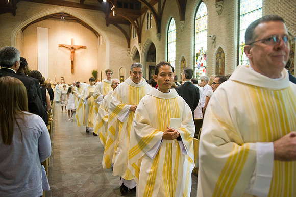 Ordination to Diaconate 384