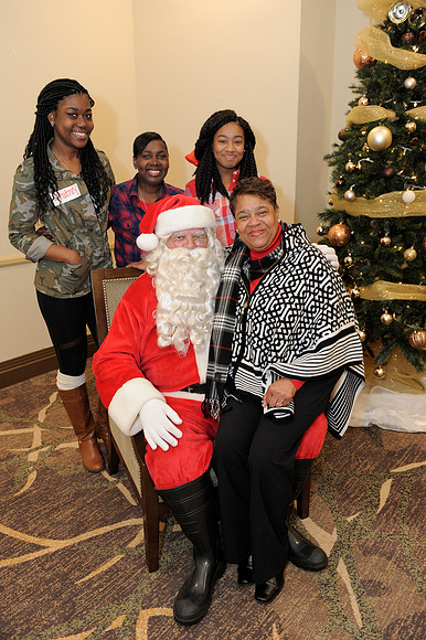Holiday Party 052