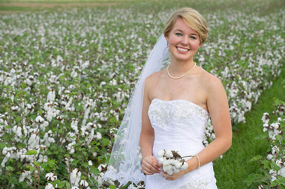 Lindy's bridals 109