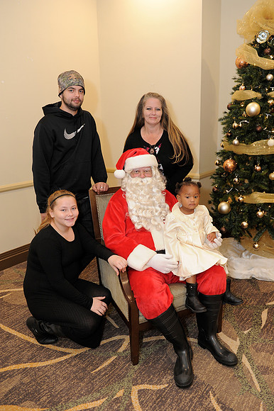 Holiday Party 208