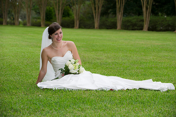 Ellen's bridal 105