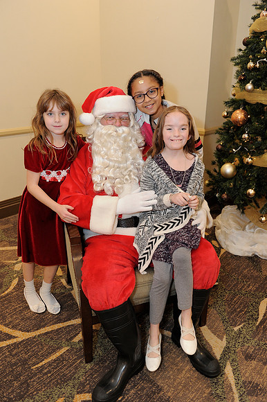 Holiday Party 064