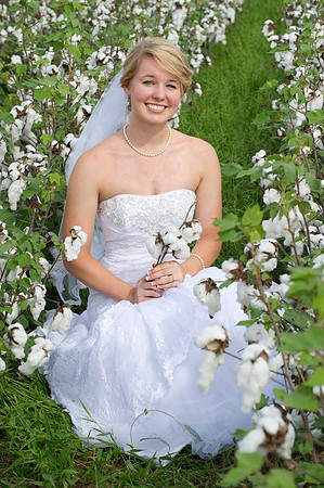 Lindy's bridals 104